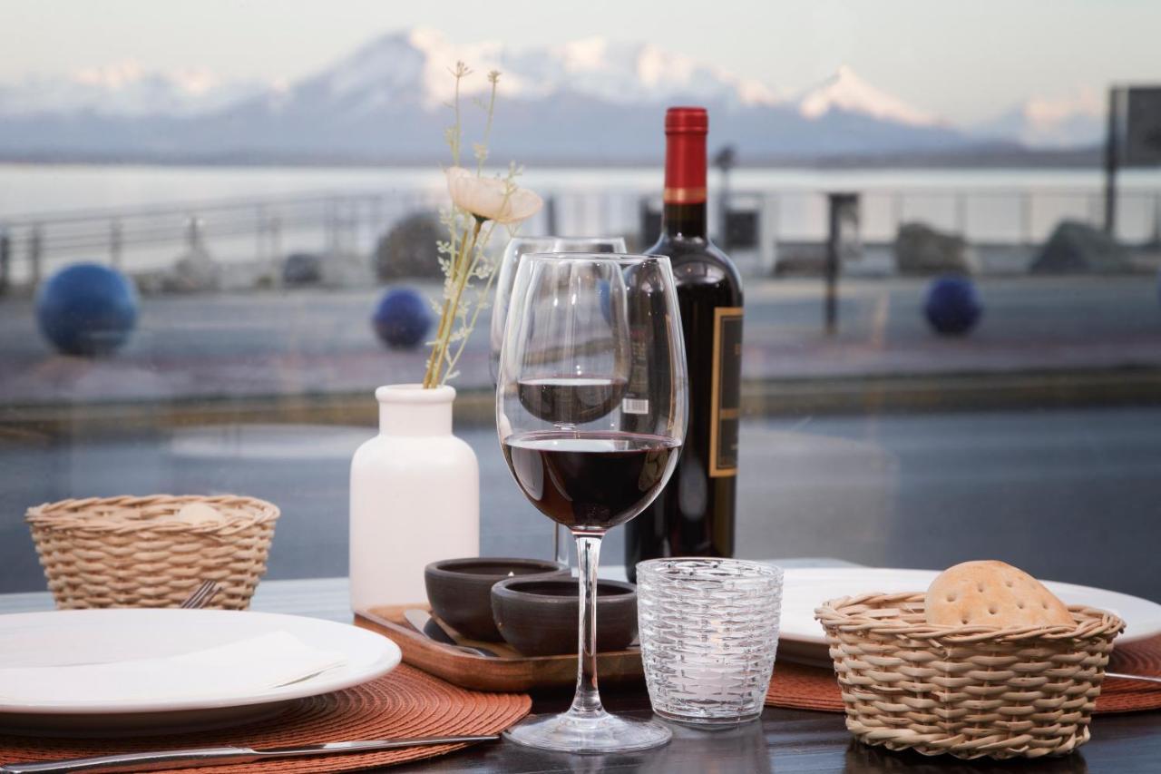 Hotel Costaustralis Puerto Natales Exterior photo
